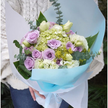 紫玫瑰的花语是什么?